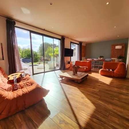 Villa A Avec Piscine Et Jacuzzi Au Calme