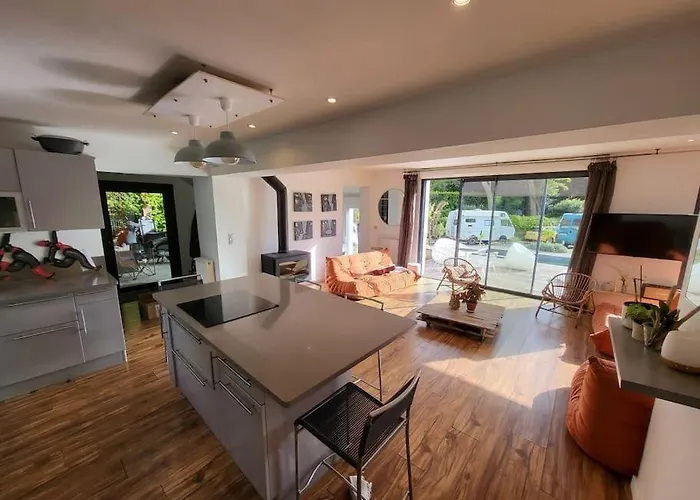 A Avec Piscine Et Jacuzzi Au Calme