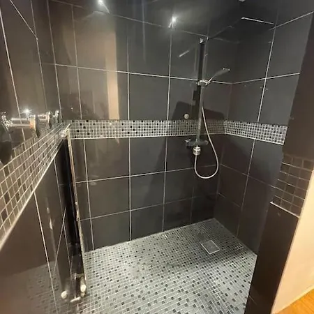 ヴィラ A Avec Piscine Et Jacuzzi Au Calme