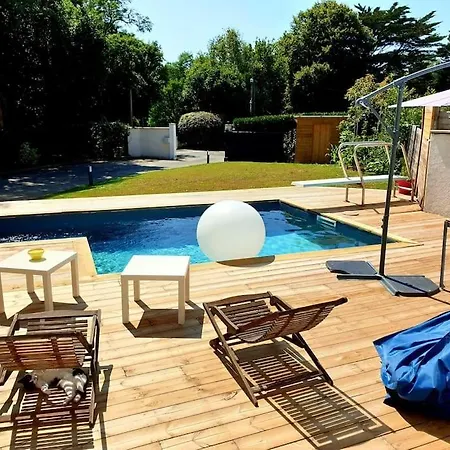 A Avec Piscine Et Jacuzzi Au Calme *