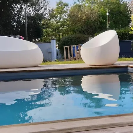 A Avec Piscine Et Jacuzzi Au Calme ヴィラ ビアリッツ